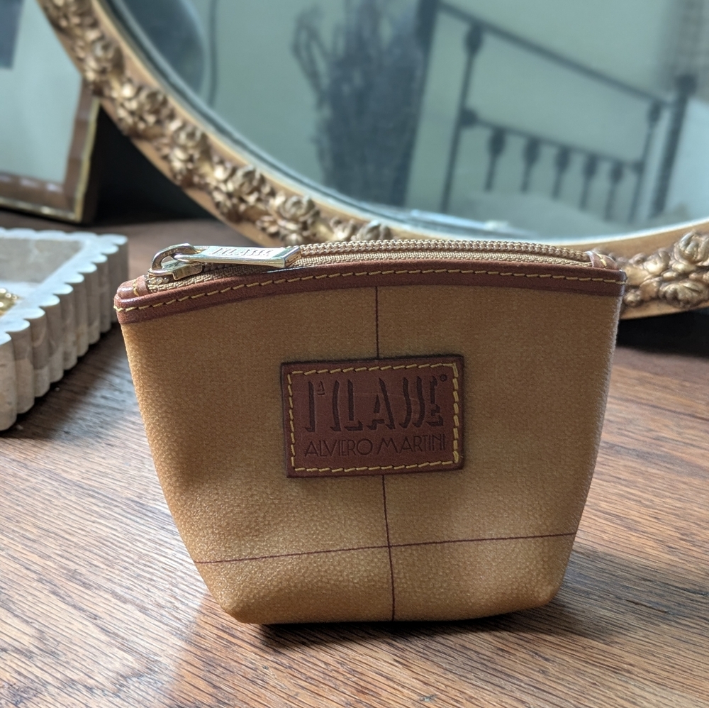 Alviero Martini 1A Classe Geo Small Pouch